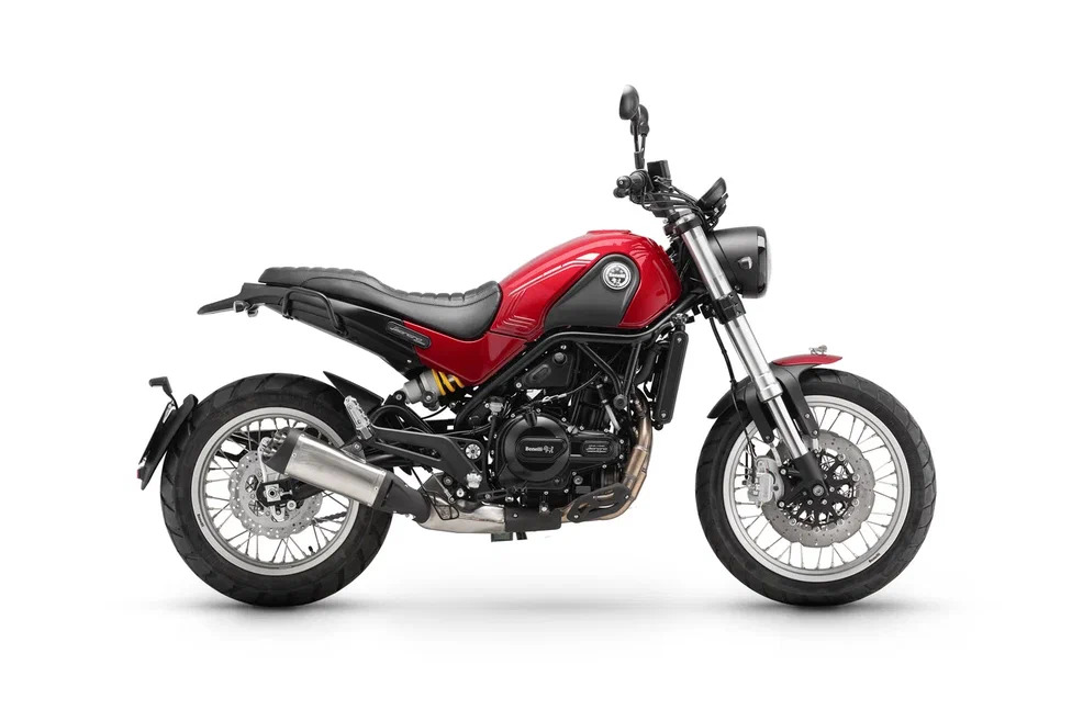 Мотоцикл Benelli Leoncino 500 TRAIL красный глянцевый