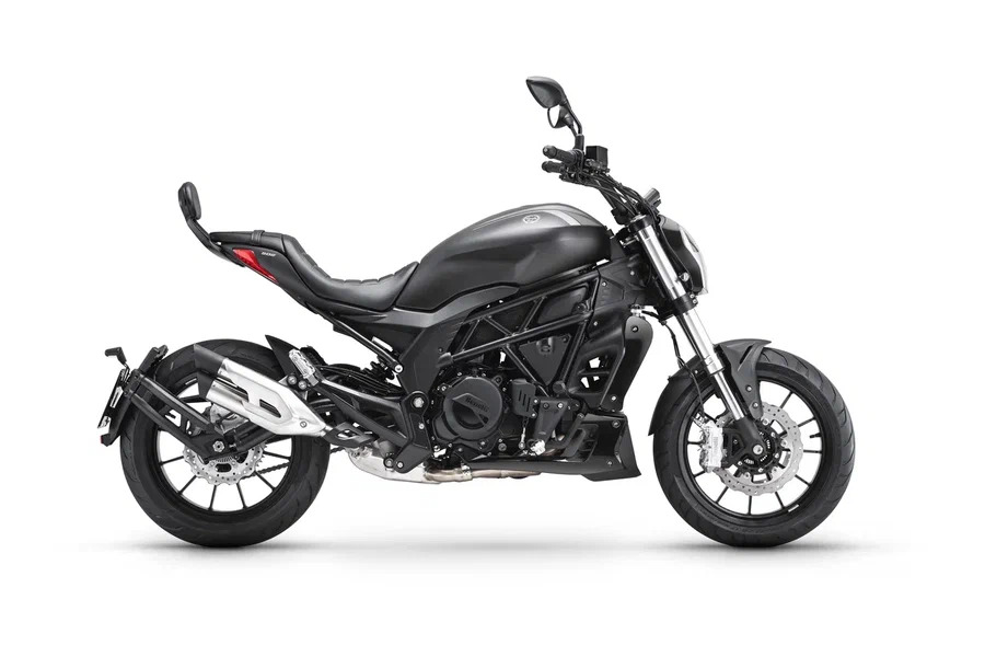 Мотоцикл Benelli 502 С черный матовый