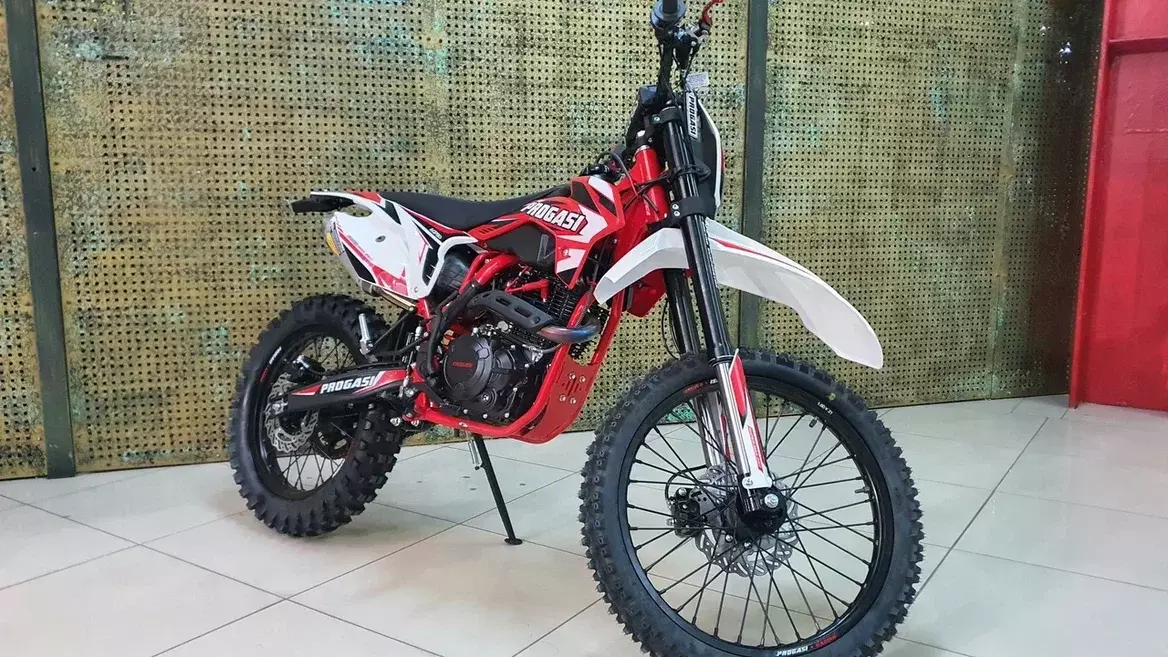 Мотоцикл Progasi Super MAX 250 красно-белый