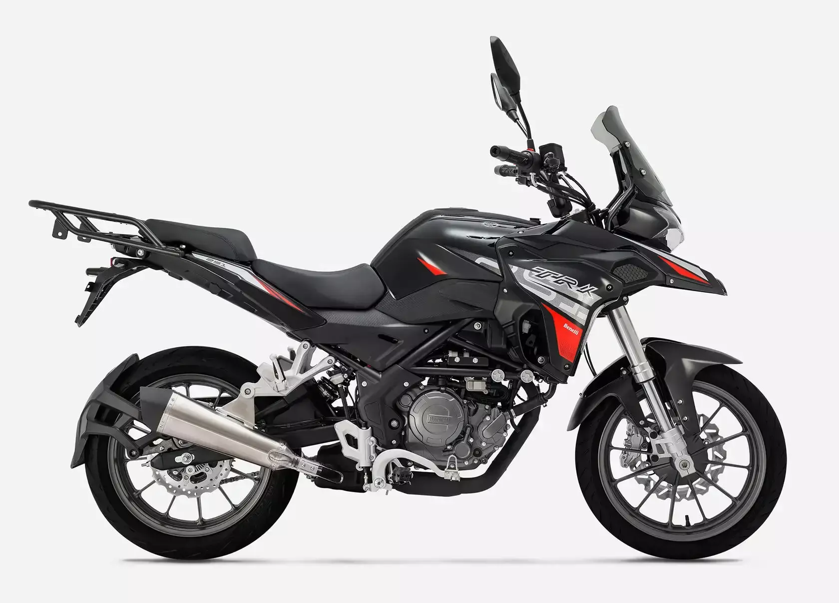 Мотоцикл Benelli TRK 251 черный глянцевый